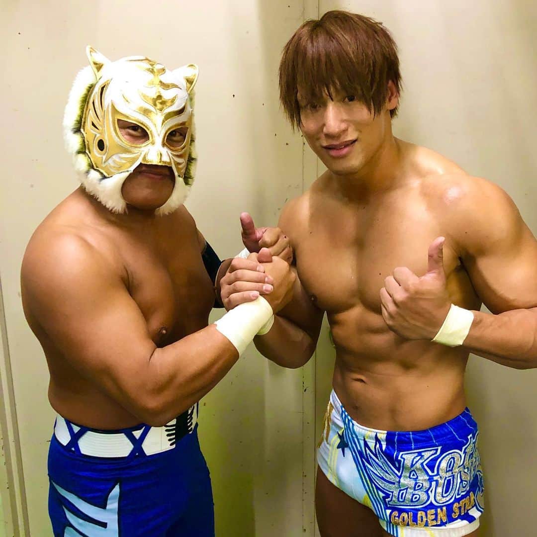 タイガーマスクW，飯伏幸太、闘魂ショップ製、サインイリ