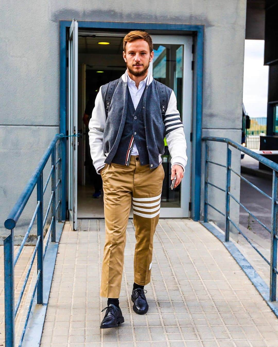 FCバルセロナさんのインスタグラム写真 - (FCバルセロナInstagram)「👔 Dressed for the big occasion 👌 @thombrowneny 🔜 #AtletiBarça」12月1日 21時44分 - fcbarcelona