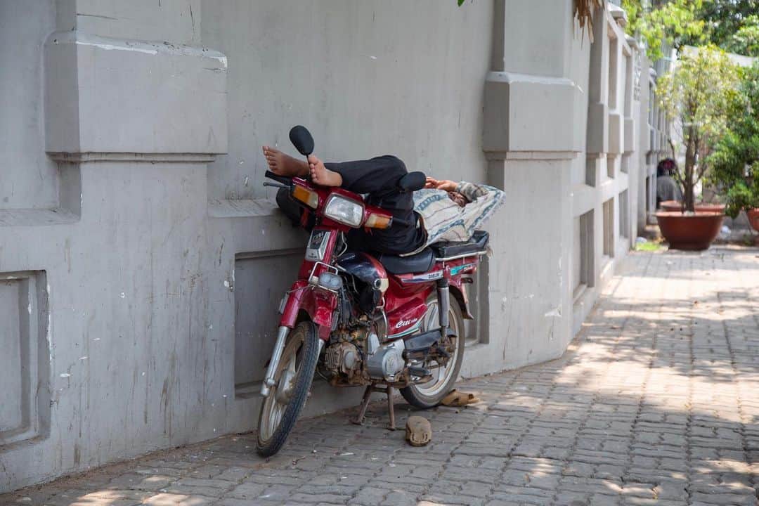 Shunsuke Miyatakeのインスタグラム：「Phnom Penh Sunday Morning」
