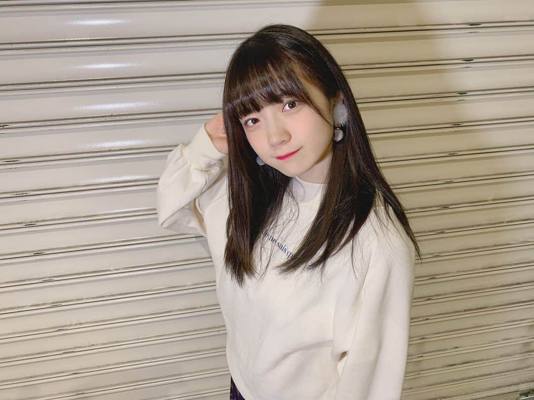 坂本真凛のインスタグラム：「握手会ありがとうございました🥺 イヤリングするだけで大人っぽくなる気がする💗」