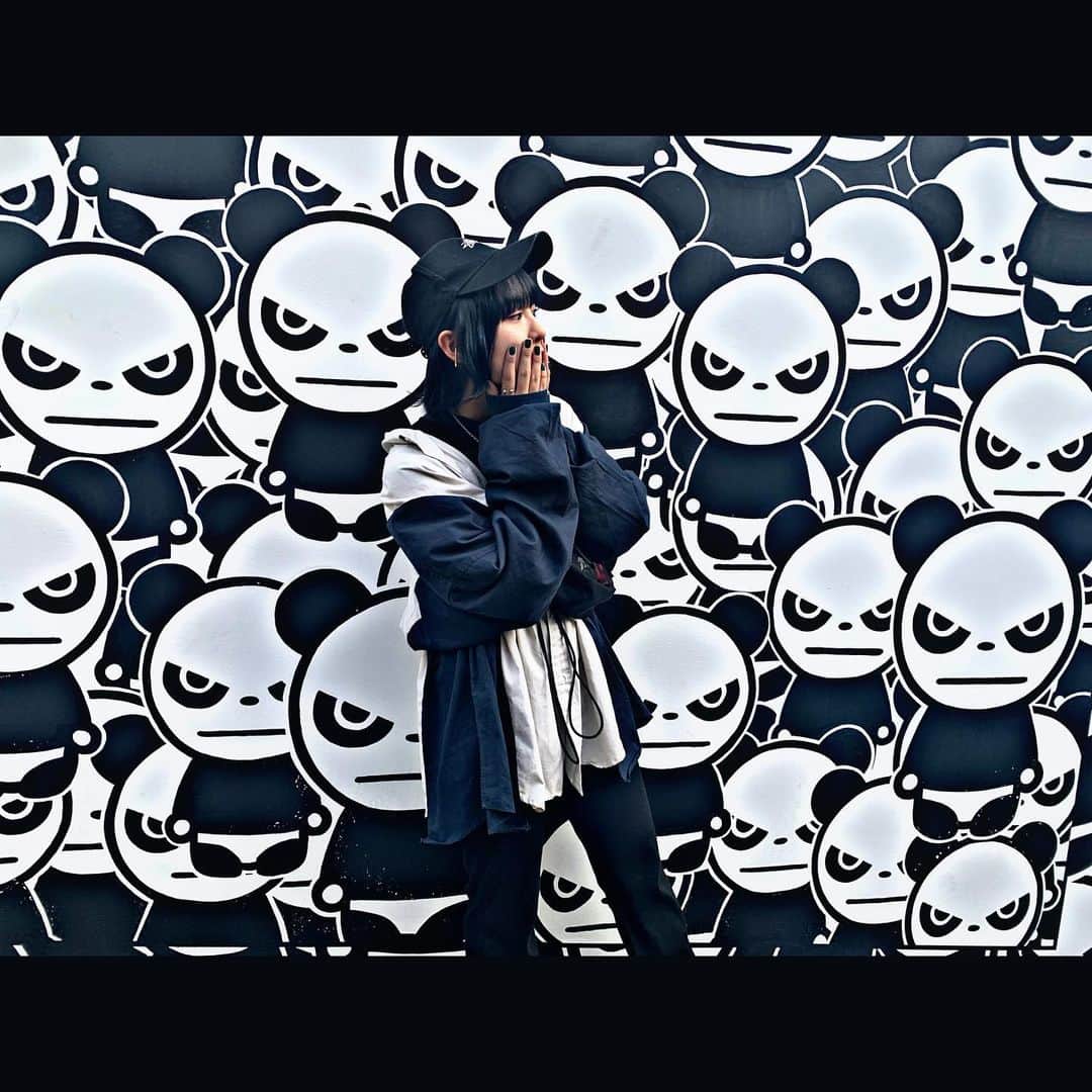 山田菜々美のインスタグラム：「. 珍しく迷わず買った服でした🐼 . #古着」
