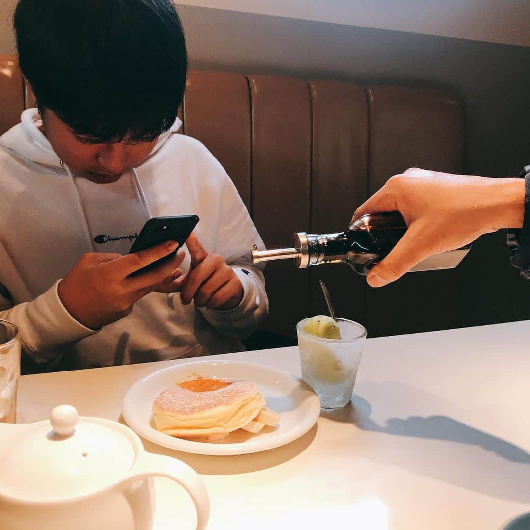 milleprintemps Japanさんのインスタグラム写真 - (milleprintemps JapanInstagram)「* 家族で週末ランチ 息子よ ここはデートにいいぞ #パンケーキ#リコッタパンケーキ#ガーメントディストリクト」12月1日 13時57分 - milleprintemps.chi