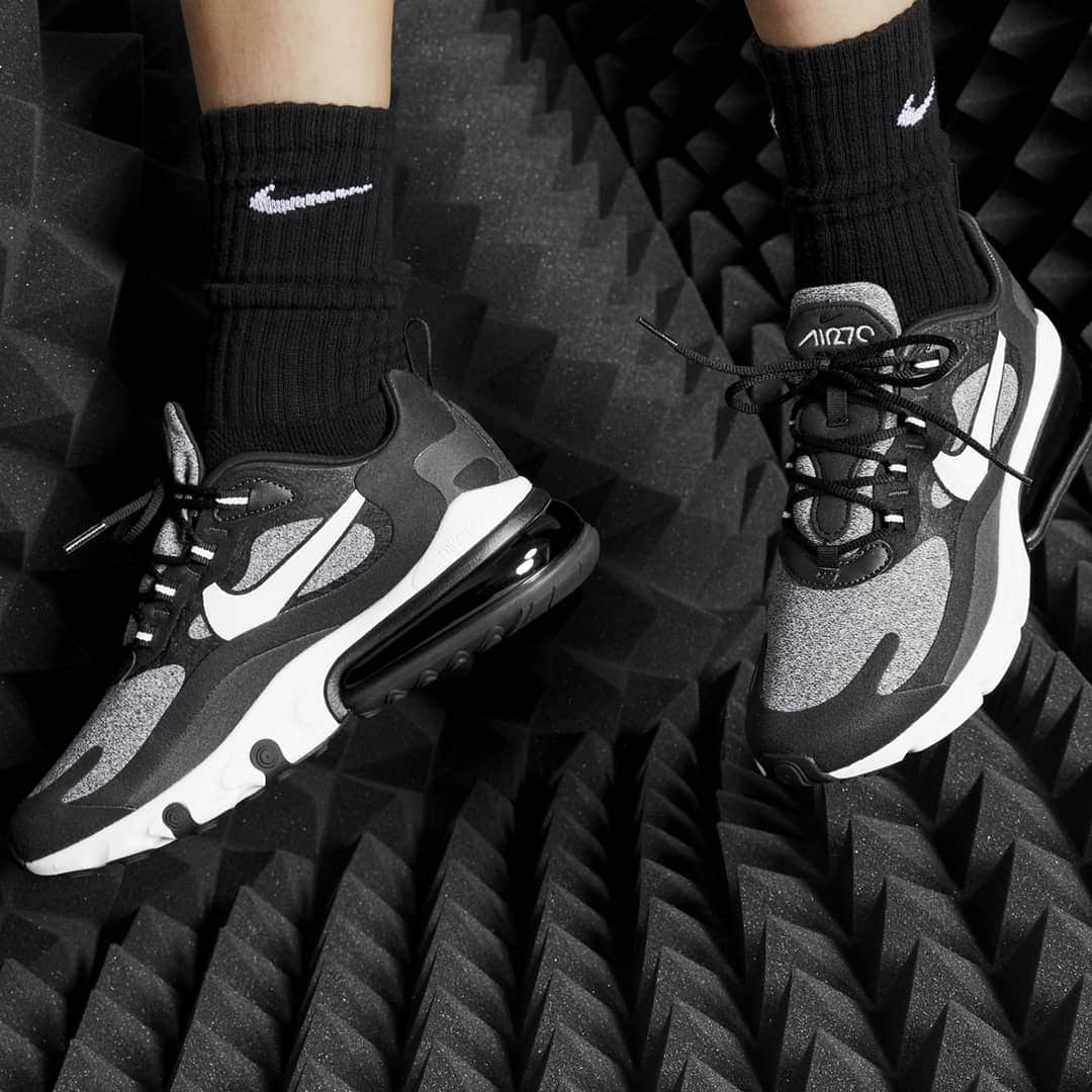 STYLERUNNERさんのインスタグラム写真 - (STYLERUNNERInstagram)「Who doesn't love a classic black, white and grey Nike?  The Air Max 270 React delivers unparalleled comfort all-day😍👟⚫⚪」12月1日 14時06分 - stylerunner