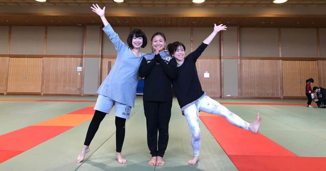 橋本紀代子さんのインスタグラム写真 - (橋本紀代子Instagram)「親子ヨガやりました！ @大和スポーツセンター 素敵な時間を過ごせましたありがとうございました！」12月1日 14時18分 - kiyokohashimoto