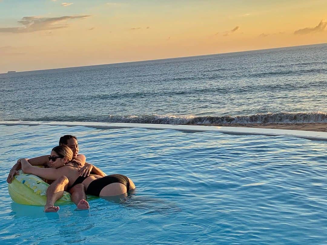 ローレン・ヤングのインスタグラム：「🍑 for the gram lels」
