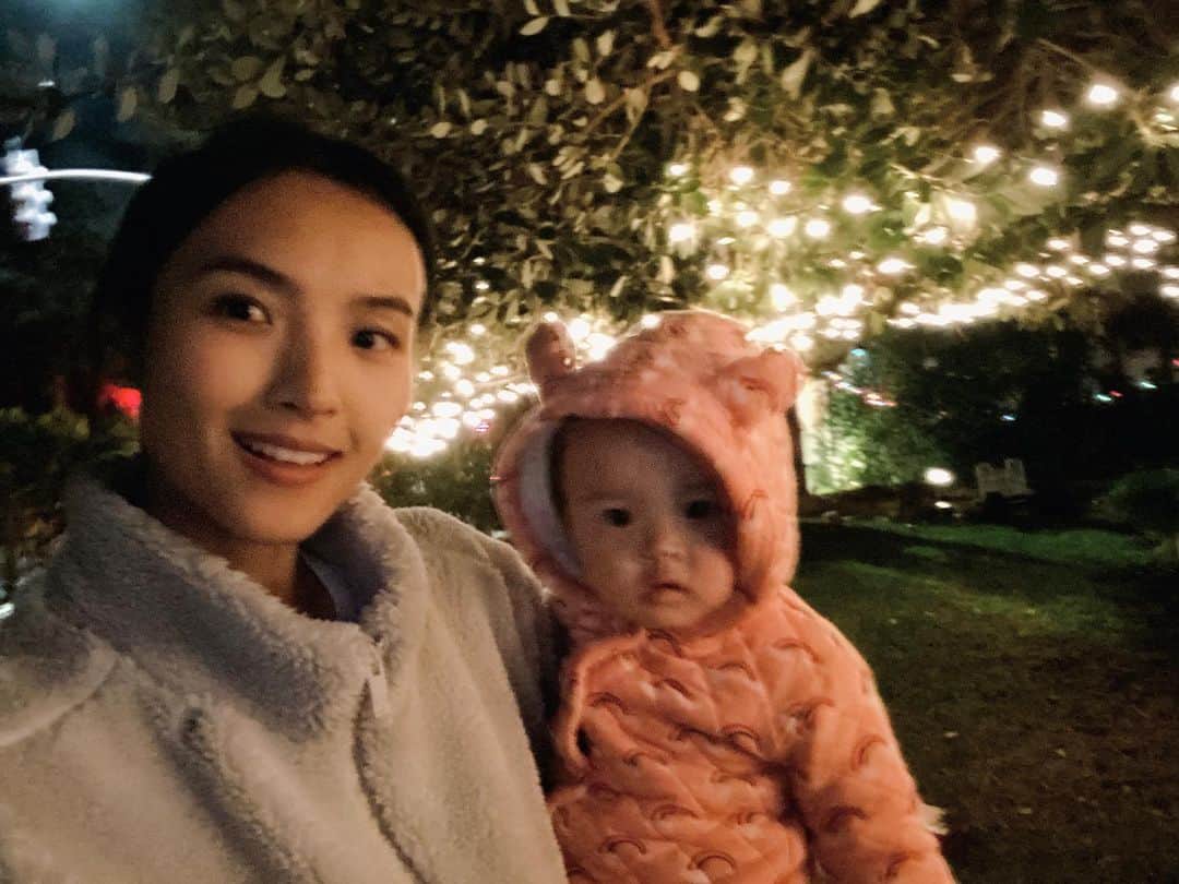 ルピン・ワンのインスタグラム：「Happy holiday🌟.」
