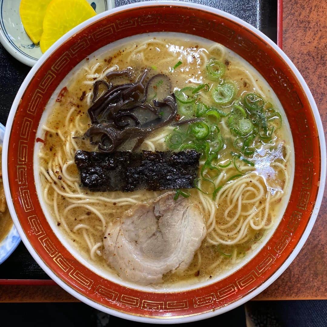 中畑大樹さんのインスタグラム写真 - (中畑大樹Instagram)「熊本にライブをしに来ました  ラーメンを食べに来た訳では  決して替玉をしに来た訳では  #大黒ラーメン #tpt19」12月1日 15時43分 - daiki_nakahata