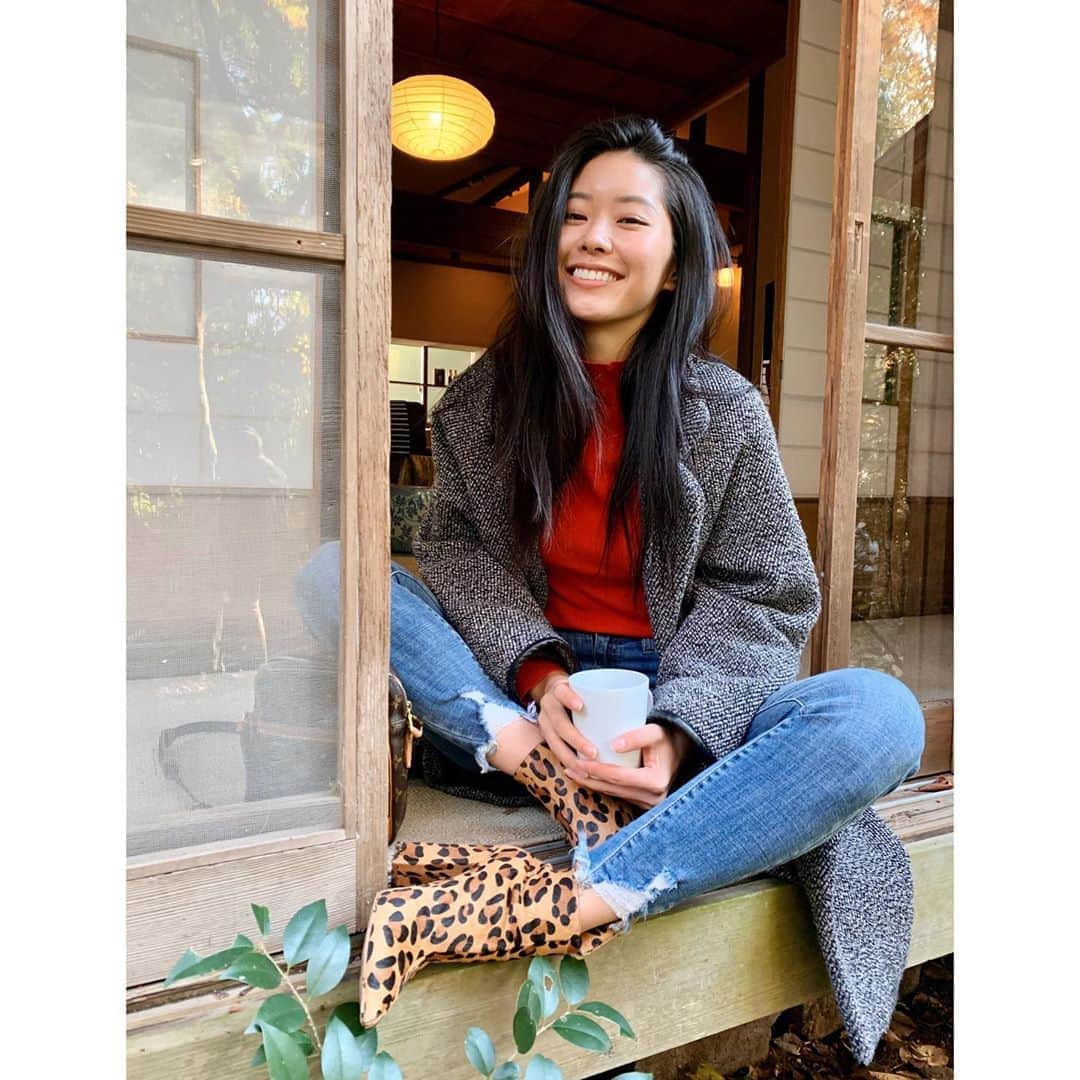 福山智可子のインスタグラム：「ちょい寒♨️ . #hakone #箱根 #revolve #rayethelabel #日本」