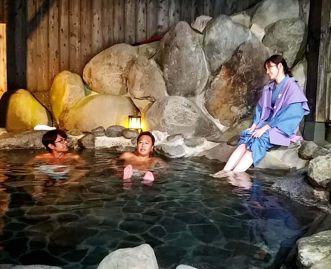 小高亮さんのインスタグラム写真 - (小高亮Instagram)「本日の「モヤさま」はお休みです。  代わりに「池の水ぜんぶ抜くスペシャル」をやりますので、近い画像を探したのですが、これが限界でした。  #モヤさま #池の水ぜんぶ抜く」12月1日 16時19分 - odaka_p