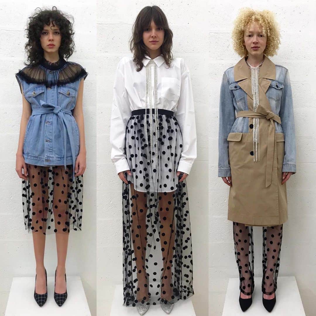 のインスタグラム：「I have not always seen eye to eye with Paris - I left London with a heavy heart at the time , and when I finally decided to leave Paris and move back to England after 3 years at Margiela I had hopelessly fallen in love 😊, so had to stay on .. Now I can honestly say I’m so glad I did . It took me a while but I’m so happy to be calling this beautiful and infuriating city home. It took me years to devote a collection to this place- maybe it is because I never really felt completely part of Paris - I do now. Here’s to the next 20 ! #paris 🙏🏽」