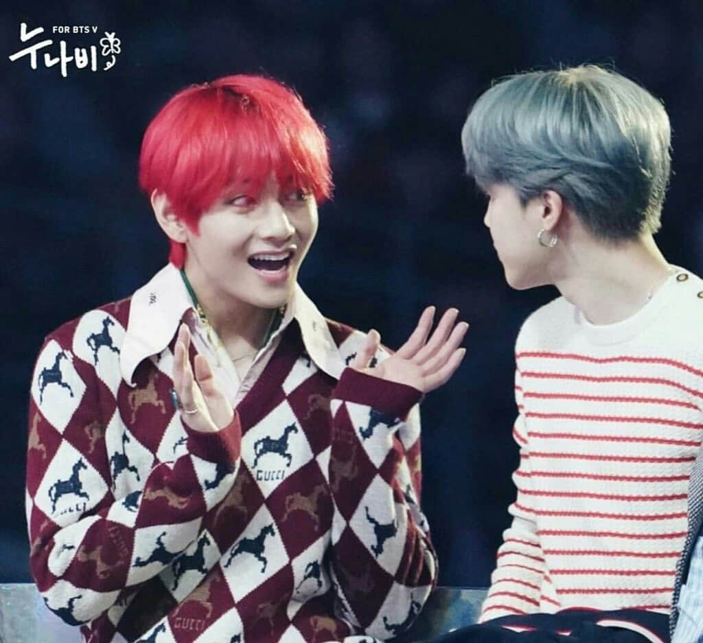 ユ・スンホさんのインスタグラム写真 - (ユ・スンホInstagram)「VMIN AT AWARD SHOWS A THREAD;;💁💜 — ▶ follow @winterbearytae for more💕 - —🐥💜🐯— #vmin }¸.*☆*¸.*♡*.¸ #bts #kimtaehyung #parkjimin #박지민 #좋아요👍 #좋아요💕 #좋아요그램 #좋아요반사 #선팔맞팔환영 #선팔맞팔환영🙌 #선팔하면맞팔가요 #선팔하면맞팔🙆 #선팔하면맞팔🙌 #팔로우미 #팔로우환영 #팔로우그램 #팔로우환영💕 #팔로우해요 #인친환영 #인친해요 #맞팔해용 #맞팔선팔🙆 #소통해요🙌 #btsmemes #kpop #방탄소년단}」12月1日 22時16分 - fluffy.ksn