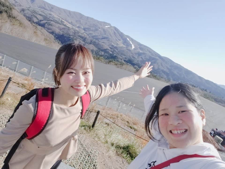 安藤瞳さんのインスタグラム写真 - (安藤瞳Instagram)「富山までの旅、一緒に行ってくれたともちゃん✨ 綺麗な景色に癒されたなぁー」12月1日 17時02分 - hitomiandoh