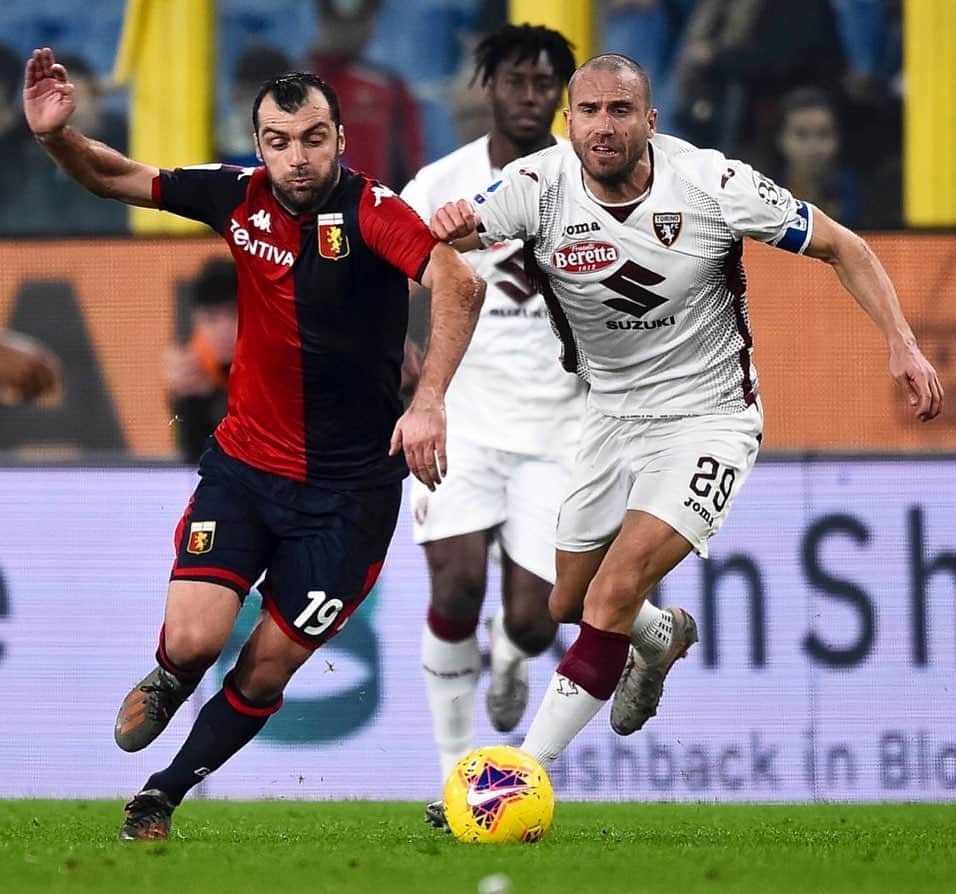 のインスタグラム：「Equilibrio! #genoatorino @seriea 🇮🇹 ⚽️」