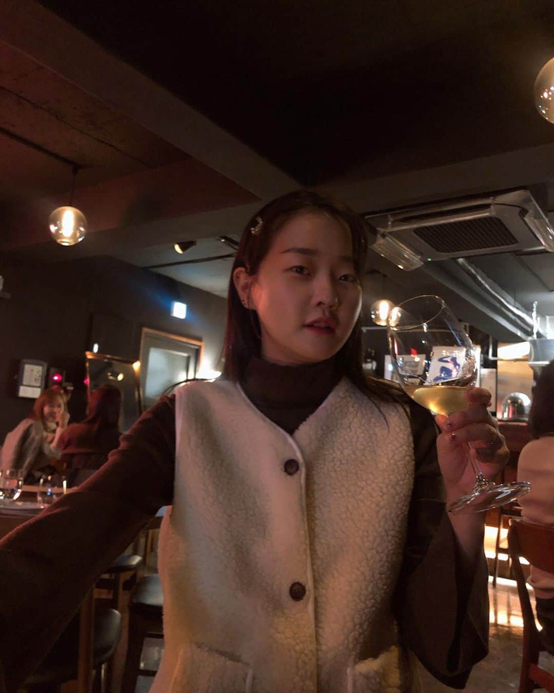 ヒョニ・カンさんのインスタグラム写真 - (ヒョニ・カンInstagram)「😋 네추럴와인 즐길수 있는 프렌치 맛집 발견」12月1日 18時38分 - hyoni_kang