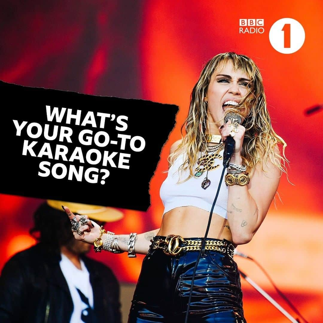 BBC Radioさんのインスタグラム写真 - (BBC RadioInstagram)「I got my hands up, they're playin' my song, you know I'm gonna be okay... ⁣ ⁣ @jordannorth1's back with the Radio 1 Anthems your weekend needs! Listen anytime you want to on @bbcsounds 🕺」12月1日 19時01分 - bbcradio1