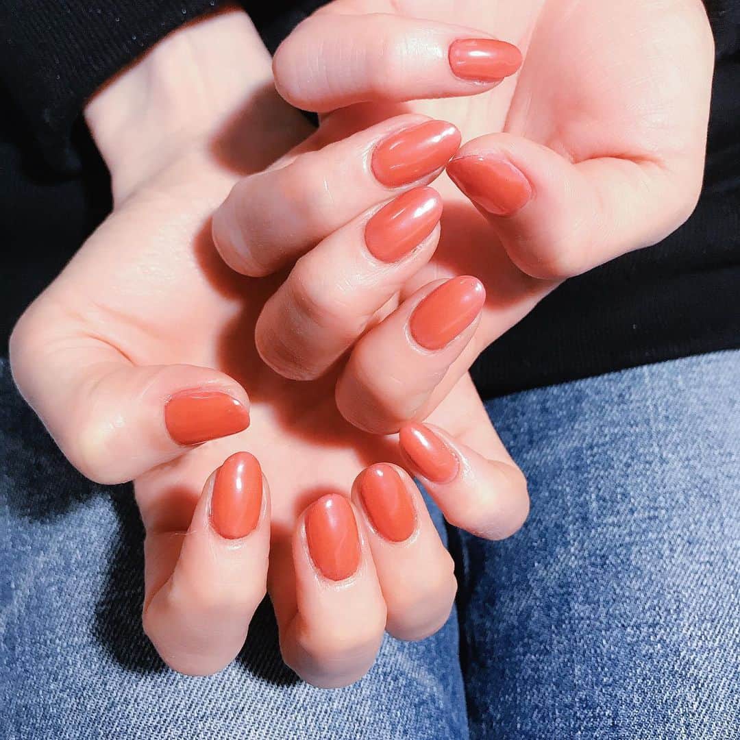 なかやまちえこのインスタグラム：「Red Miller💫 PremDoll 640 MagicPowder 3RED #nail #nails #nailart #ネイル #美甲 #ネイルアート  #clou #nagel #ongle #ongles #unghia #japanesenailart #manucure #네일 #젤네일 #네일아트 #네일리스트 #japanesenails #manicurist #gelnails #أظافر  #ミラーネイル #mirrornails #MagicPowder」