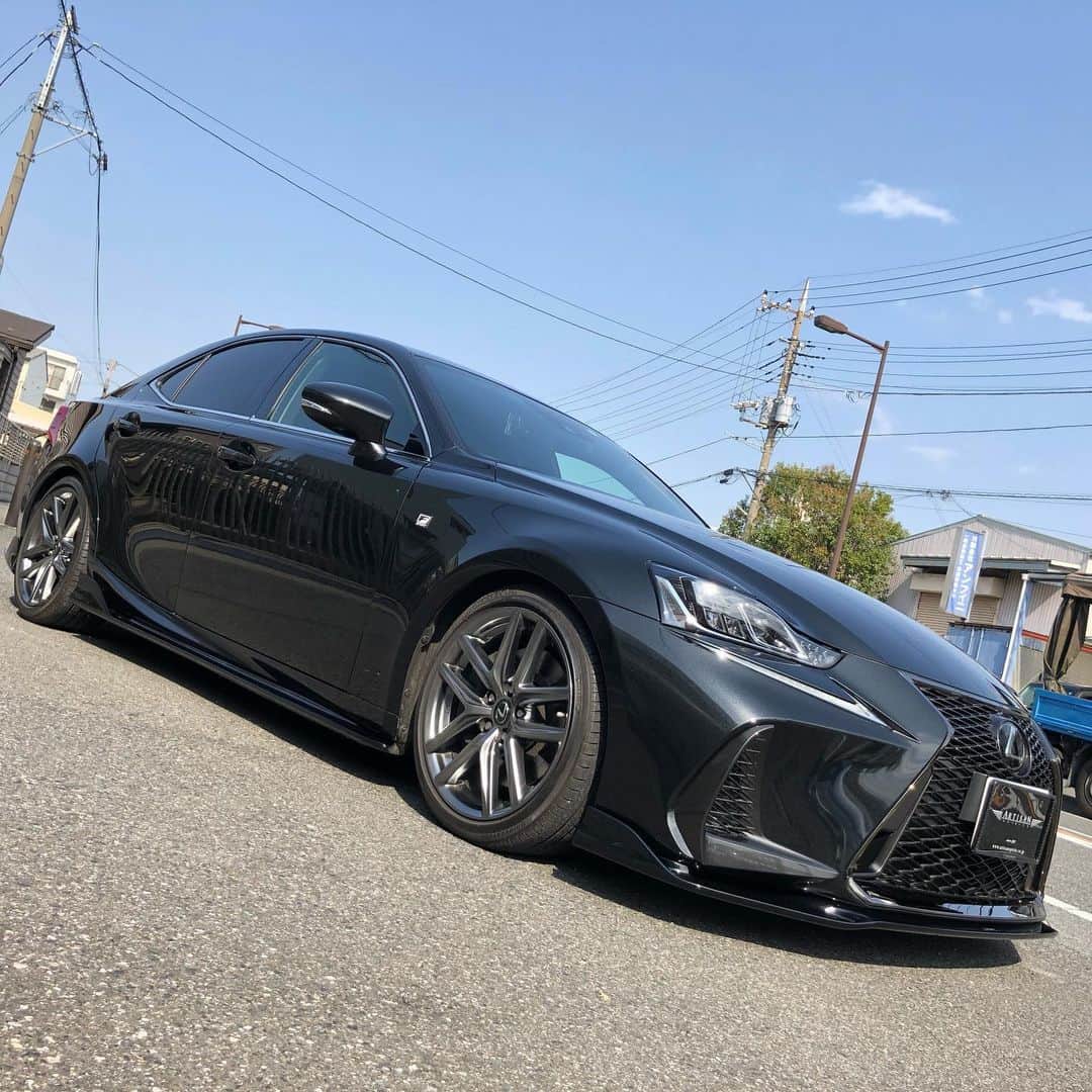 のインスタグラム：「Lexus IS200t Fsport Artisanspirits/// Sportsline blacklabel #artisanspirits #artisan #asms #as #lexus #lexusis #lexusis200t #lexusisfsport #is #is200t #isfsport #ravspecjdm #evasivemotorsports #butlertire #jworksunlimited #premierautowerkz #suvproject #kanooperformance #car_life_staff  #トラウム #車庫小舗 #nigeljdmparts #advanced_auto_performance  #mr__lexus #jackspna #ottoautoservice」