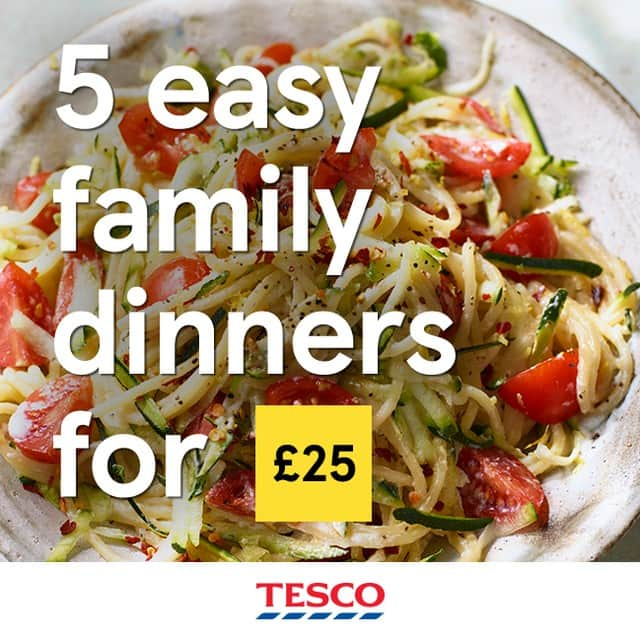 Tesco Food Officialさんのインスタグラム写真 - (Tesco Food OfficialInstagram)「We’ve done the meal-planning. So you can start putting those Christmas decs up.  Plan 5 flavoursome family dinners for only £25, right here on Insta. Search 5 easy family dinners on Tesco Real Food (link in bio) for everything you need! #Family #FamilyMeals #Food #MealPlanning #MidweekMeals」12月1日 20時00分 - tescofood