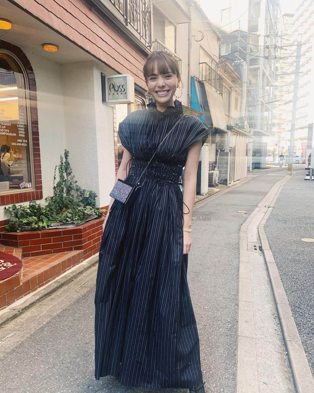 伊藤ニーナさんのインスタグラム写真 - (伊藤ニーナInstagram)「弾丸福岡ほんっとに楽しかったな〜 帰ってきても余韻だらけでずっと写真見よる🤤 知っとる顔がいっぱいの結婚式💒エステ💆‍♀️ 福岡で通いよった美容室💈などなど、 家族にも会えたしリフレッシュ出来た♡ 充電満タンです🔌」12月1日 20時22分 - ninaitoh