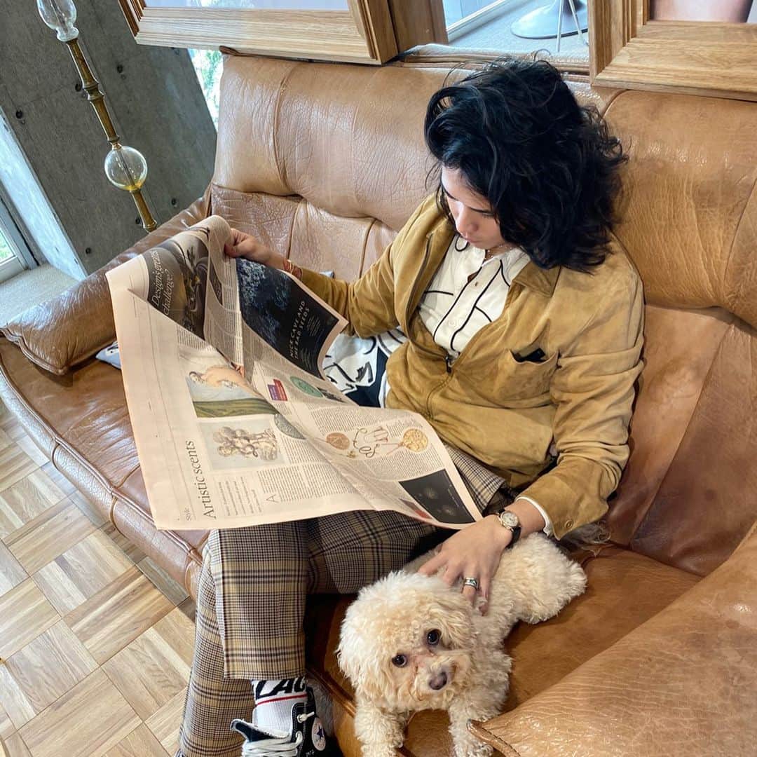稲木ジョージのインスタグラム：「@financialtimesfashion featured @milamorejewelry spirit animal and zodiac collection 🤩🤯 Lead your charmed life guys 😬😚　ハイセンスビジネス誌にミラモアが掲載されるのは何よりも嬉しい😭😭😭」