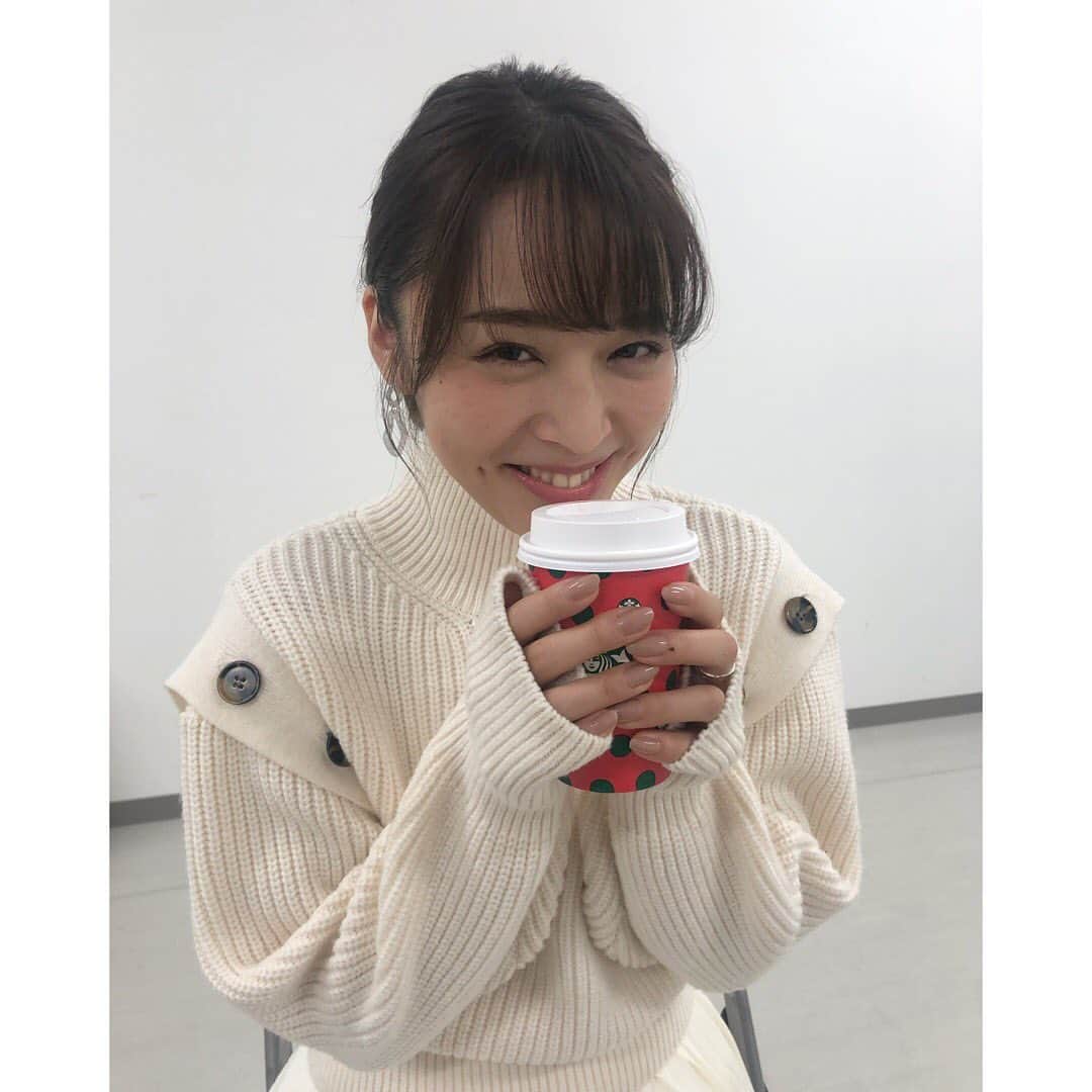 神部美咲さんのインスタグラム写真 - (神部美咲Instagram)「. #コーヒーの持ち方 ☕️😏」12月1日 20時33分 - jimbu_misaki