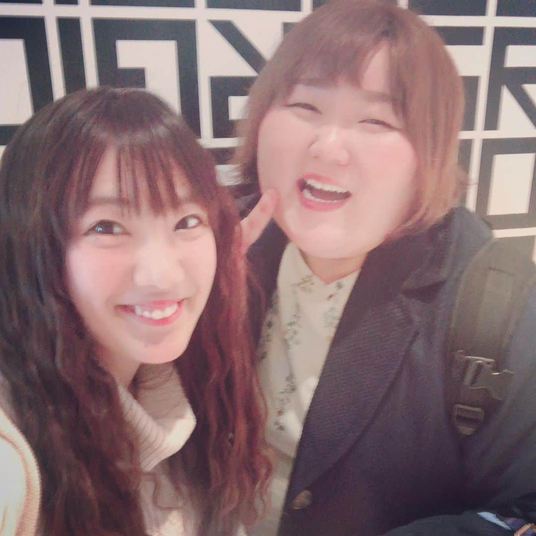 柏崎桃子さんのインスタグラム写真 - (柏崎桃子Instagram)「ななちーと渋谷に行ったの上げてなかった！ 渋谷は新しいお店が出来てて少し大人の街になっておりました✨ #渋谷  #渋谷スクランブルスクエア  #ナナちゃん #元気 #たまちゃん  #お好み焼き  #ハッシュタグ何を選べば良いのかわからんけども、またいこー！」12月1日 20時26分 - momoko_kashiwazaki