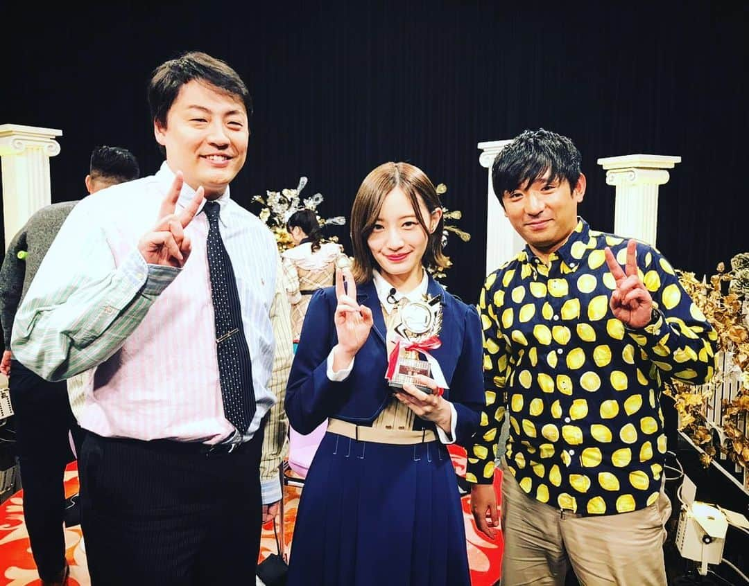 酒井健太さんのインスタグラム写真 - (酒井健太Instagram)「新女王誕生  #トップ目とったんで  #新女王 #中田花奈 #お見事 #鈴木たろうプロ #大絶賛 #しっぽり祝杯 #今日はいいだろ #みんな乾杯」12月1日 22時22分 - kenta_sakai