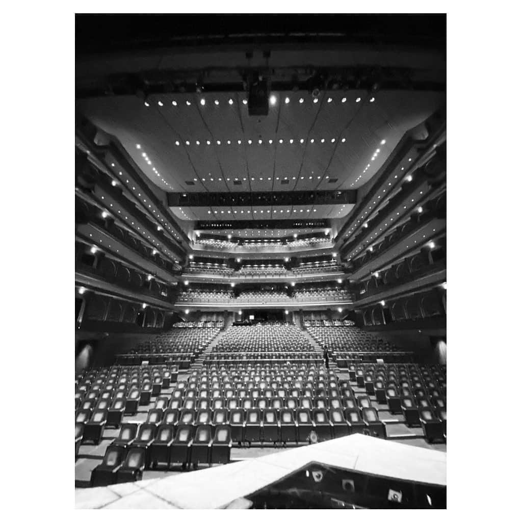 橋本淳のインスタグラム：「. 舞台「カリギュラ」 . 福岡 久留米公演も 無事に全公演終了しました。 ご来場くださいました皆さま、 ありがとうございました！ . 「No.9」以来の久留米シティプラザ とても綺麗で音の感覚も良く 演者として、すごく立ちやすい環境。 また立てたこと、幸せに思います ありがとうございました。 . 次は兵庫公演です。 皆さま、お待ちしております！ 残り9公演！ . . . . 舞台『#カリギュラ』 . 【作】アルベール・カミュ 【翻訳】岩切正一郎 【演出】栗山民也 . 【出演】 菅田将暉  高杉真宙  谷田歩  橋本淳  秋山菜津子 . 原康義 石田圭祐 世古陽丸 櫻井章喜 俵和也 野坂弘 坂川慶成 石井淳 石井英明 稲葉俊一 川澄透子 小谷真一 小比類巻諒介 西原やすあき 髙草量平 原一登 平野亙 峰﨑亮介 吉澤恒多」