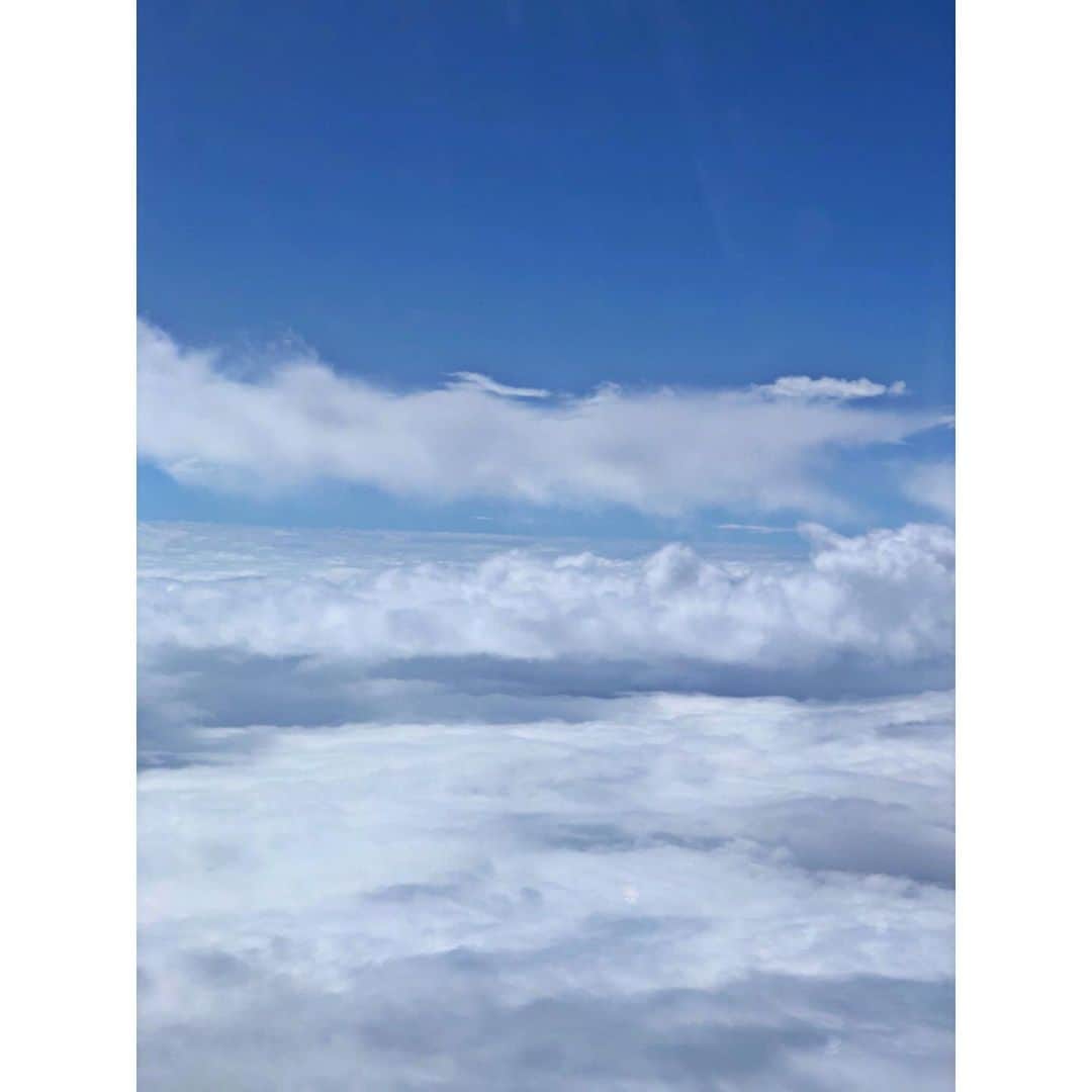 ディーピカー・パードゥコーンさんのインスタグラム写真 - (ディーピカー・パードゥコーンInstagram)「Happy Sky...🌤」12月1日 22時46分 - deepikapadukone
