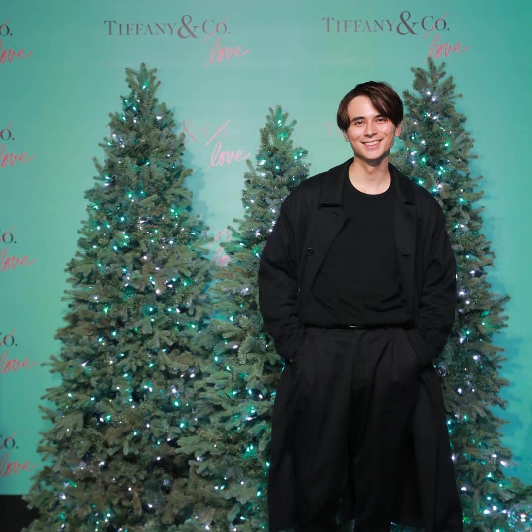 岡本至恩さんのインスタグラム写真 - (岡本至恩Instagram)「Tiffany&Co. @tiffanyandco  Christmas is around the corner🎄」12月1日 22時56分 - seanokmt