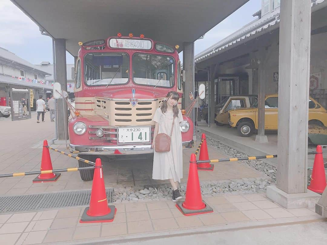 山田杏華のインスタグラム：「﻿ 大分県豊後高田市にある昭和の町🚌﻿ ﻿ 行ったのは5月🤭﻿ ﻿」