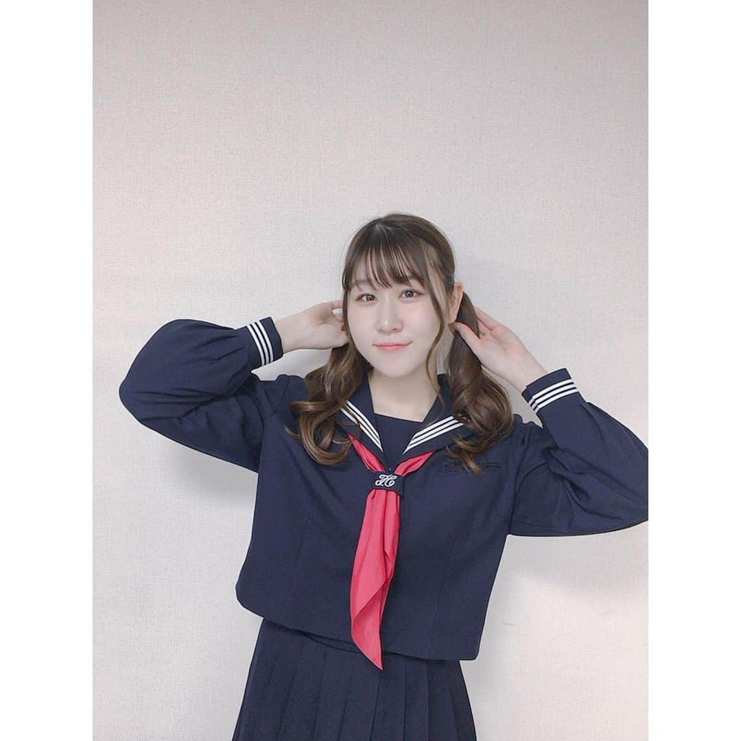 かれん（古賀かれん）さんのインスタグラム写真 - (かれん（古賀かれん）Instagram)「まさか制服を着るとは、﻿ 嬉しくて写真たくさん撮ってしまった🥰❣️﻿ ﻿ #中学ぶりのセーラー服﻿」12月1日 23時42分 - lgm_karen_official