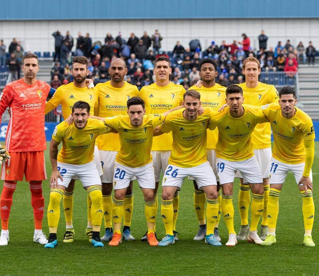アレハンドロ・フェルナンデス・イグレシアスのインスタグラム：「Gran esfuerzo sin recompensa.  Orgulloso de los nuestros💛💙」