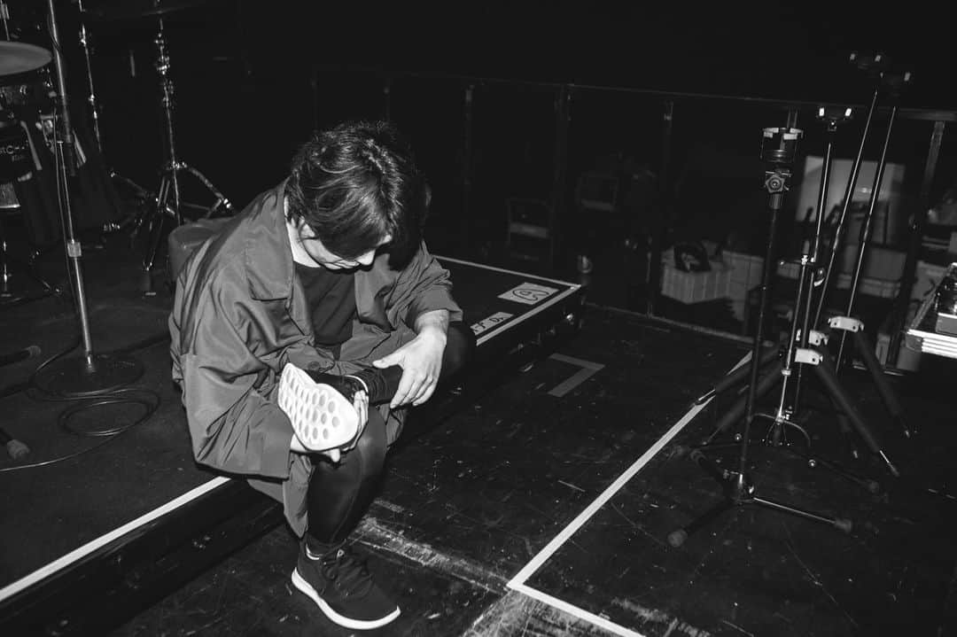 HIROSHIのインスタグラム：「REDLINE ALL THE BEST 2019 またこうしてREDLINEに帰ってこられた事がほんま嬉しかった。 ずっとずっと続いてほしいREDLINE。 その時はまた宜しくです。 ありがとうございました!!!!! photo by @kawado_photo  #redline #rottengraffty #ロットン」