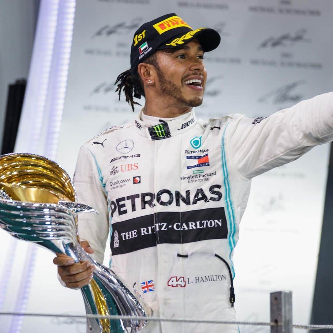 リッツ・カールトンさんのインスタグラム写真 - (リッツ・カールトンInstagram)「It’s time to pop the champagne! Congratulations to @MercedesAMGF1 driver @LewisHamilton and the rest of the team on their victory this season! Check out our Instagram Stories to see more moments from our time in #AbuDhabi this weekend. ⁣ ⁣ #Mercedes #AMG #MercedesAMG #MercedesAMGF1 #Benz #teamPETRONAS #PETRONASmotorsports #RaceWeekend #Race #Racing #RaceDay #LewisHamilton #ValtteriBottas #UnitedArabEmirates #UAE #RCPartner」12月2日 2時54分 - ritzcarlton