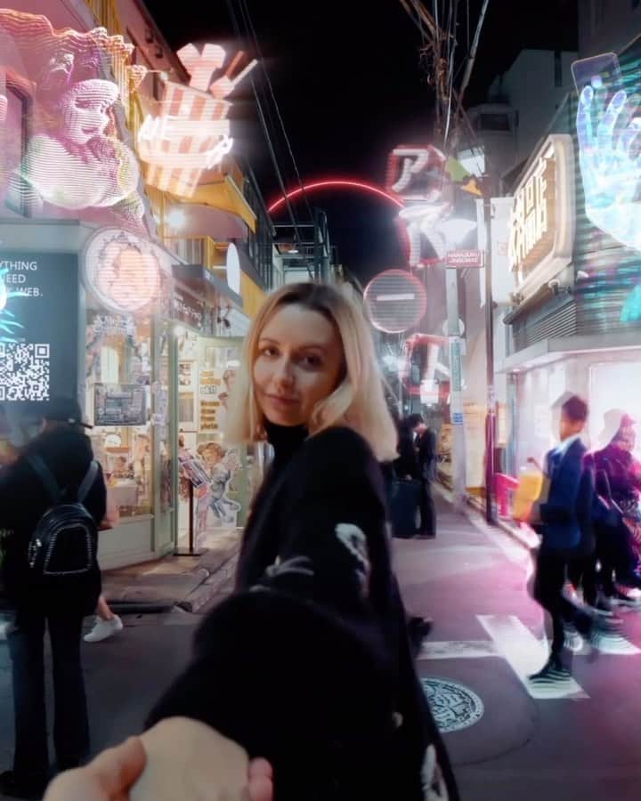 Murad Osmannのインスタグラム：「#Followmeto TOKYO with @natalyosmann. We had amazing time in the city and met really cool people like @rkrkrk. Now off to other cities in 🇯🇵 Japan: Kyoto, Osaka and Nara!  Who wants to see more pictures :)????」