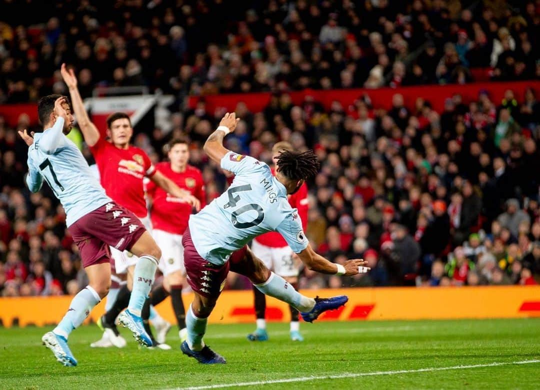 タイローン・ミングスさんのインスタグラム写真 - (タイローン・ミングスInstagram)「Important result, and happy to get my first premier league goal • • Only one place I want to direct my attention & that’s to Benik. Whether you pray or not, please keep his family in your thoughts through this tough time. We are all with you bro ❤️💔 • • AA❤️」12月2日 3時58分 - tyronemings