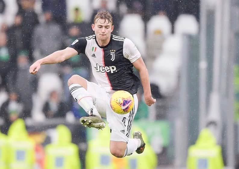 マタイス・デ・リフトのインスタグラム：「Tough game without result. Heads up and focus on the next one. @juventus」