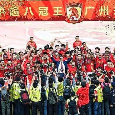 ファビオ・カンナヴァーロさんのインスタグラム写真 - (ファビオ・カンナヴァーロInstagram)「Photogallery 📷 Champion of 2019 CSL 🏆 Guangzhou Evergrande vs Shanghai Shenhua 3-0 #guangzhou #evergrande #shanghai #shenhua #china #CSL #2019 #CSL2019 #superleague  #nevergiveup (staff)」12月2日 4時27分 - fabiocannavaroofficial