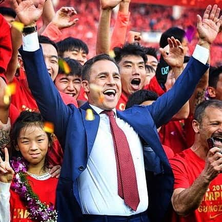 ファビオ・カンナヴァーロさんのインスタグラム写真 - (ファビオ・カンナヴァーロInstagram)「Photogallery 📷 Champion of 2019 CSL 🏆 Guangzhou Evergrande vs Shanghai Shenhua 3-0 #guangzhou #evergrande #shanghai #shenhua #china #CSL #2019 #CSL2019 #superleague  #nevergiveup (staff)」12月2日 4時27分 - fabiocannavaroofficial