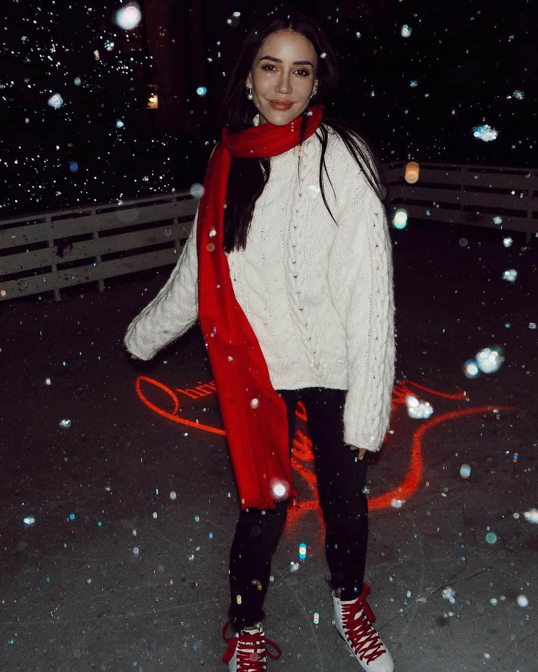 Tamara Kalinicさんのインスタグラム写真 - (Tamara KalinicInstagram)「Never had more fun! #vlogmas1 is live, thank you @louboutinbeauty for this wonderful experience #louboutinbeauty #vlogmas2019 *presstrip」12月2日 4時28分 - tamara