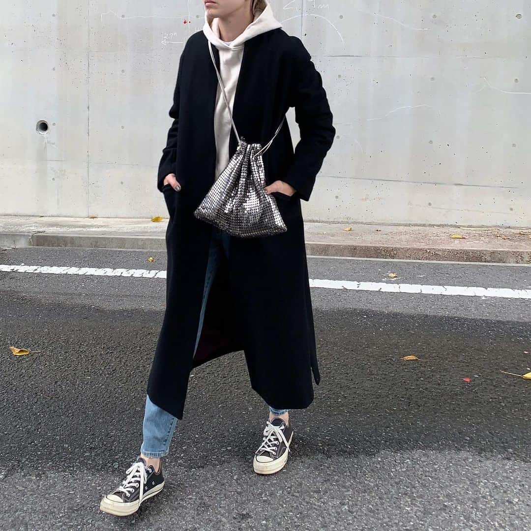 Mie Kawanoのインスタグラム：「とても軽くてさらりと 羽織れるお気に入りコート @un3d_official  @un3d_store  #UN3D ____________________________________________ #coordinate #code #mamacode #コーデ　#コーディネート#ママコーデ#instagood #pr#instafashion」