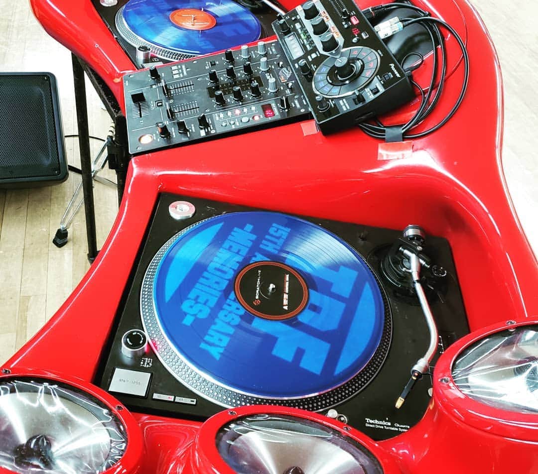 DJ KOOさんのインスタグラム写真 - (DJ KOOInstagram)「TRF クリスマスディナーショーリハーサルいい感じです！！Hi-Plex DJ Boothも健在！！ 12.8(日) 滋賀県 #ロイヤルオークホテル スパ＆ガーデンズ！！超お楽しみに！！ #TRF #ディナーショー #DJKOO」12月2日 16時08分 - dj_koo1019