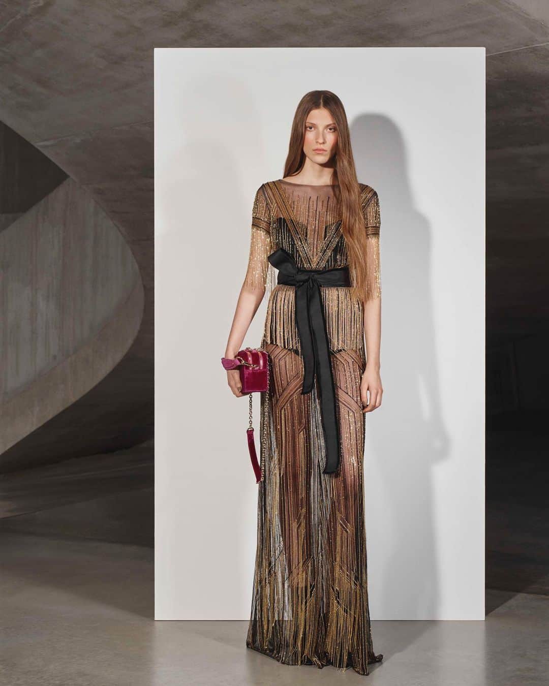 のインスタグラム：「An evening gown that is engineered to contour the figure; the embroidered design creates flattering angles that work with the curves of the body. The perfect party dress! #eveningwear #craftmanship #luxurydresses」