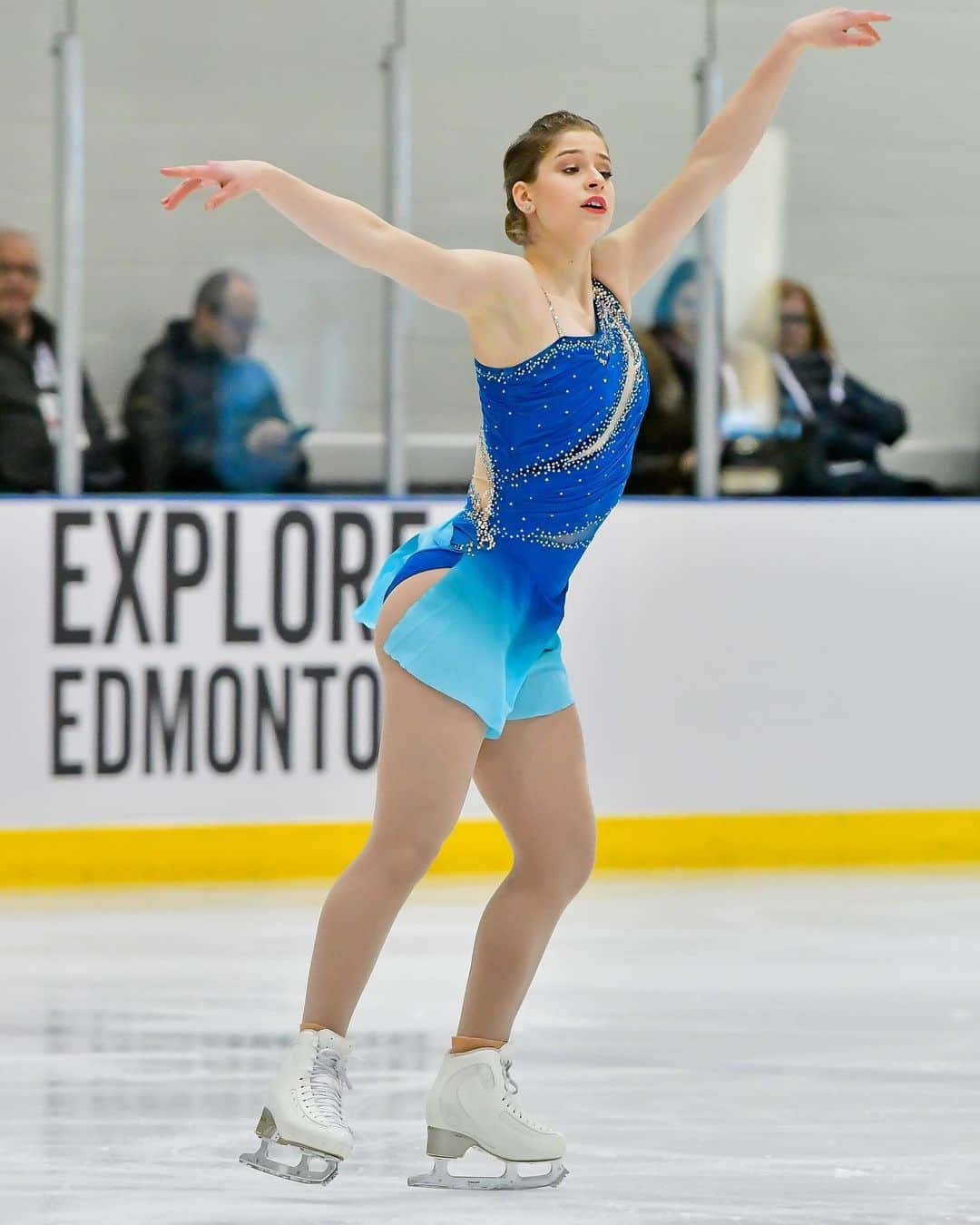 Skate Canadaさんのインスタグラム写真 - (Skate CanadaInstagram)「Senior women final results / Résultats finaux des femmes senior: 🥇Madeline Schizas (ON) 157.00 🥈Aurora Cotop (ON) 152.94 🥉Michelle Long (ON) 150.20  #Challenge20 #Défi20 #CreatingHistory #CréerlHistoire 📷 @danielleearlphotography」12月2日 7時56分 - skate_canada