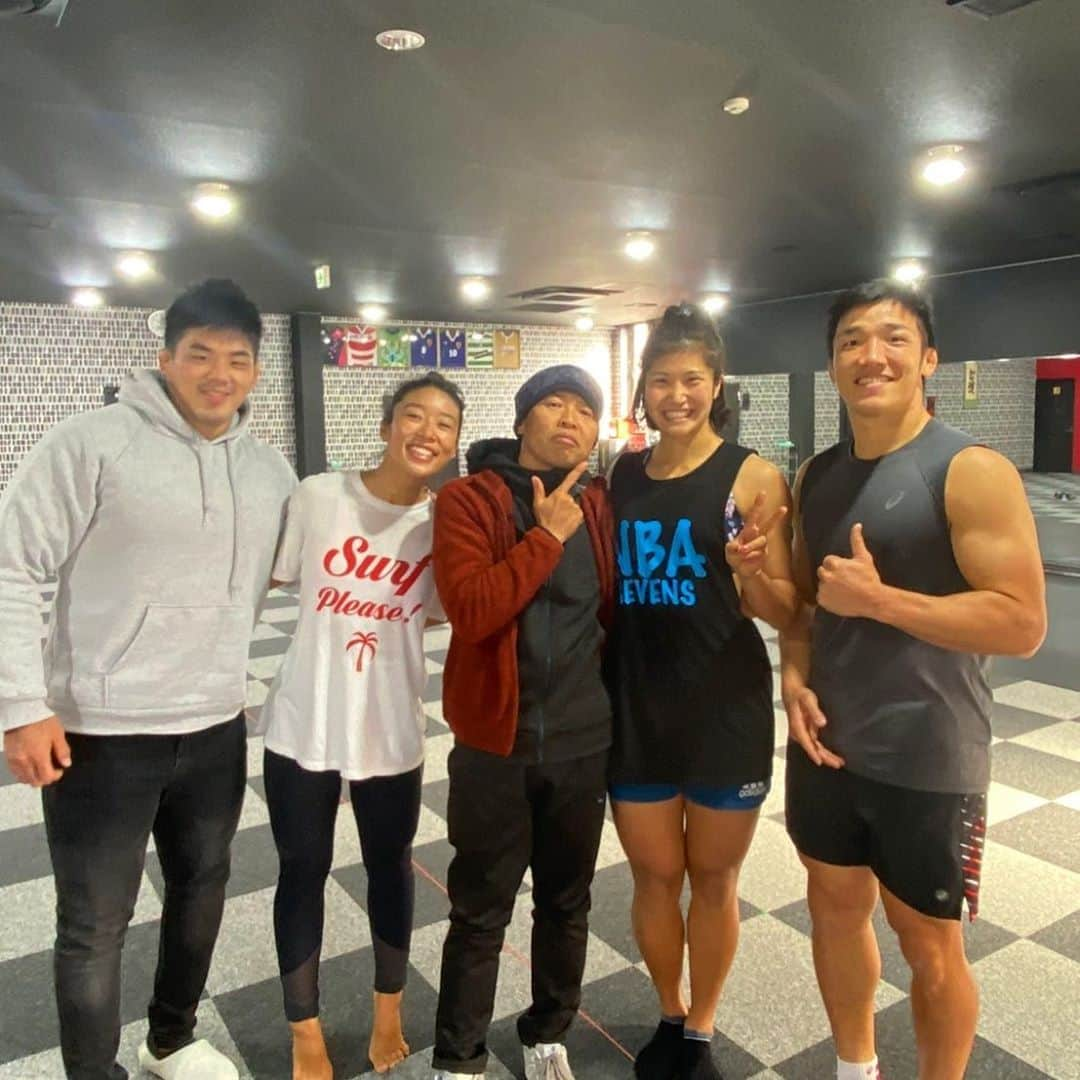 大村 奈央さんのインスタグラム写真 - (大村 奈央Instagram)「❤️🥋🏄‍♀️🏋️‍♂️🏉🏉❤️ 竹田さん小さくなったね🤣 #タケトレ」12月2日 7時52分 - naoomura