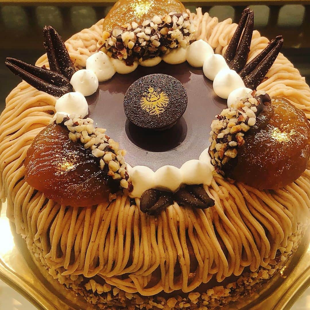 里井真由美のグルメインスタ