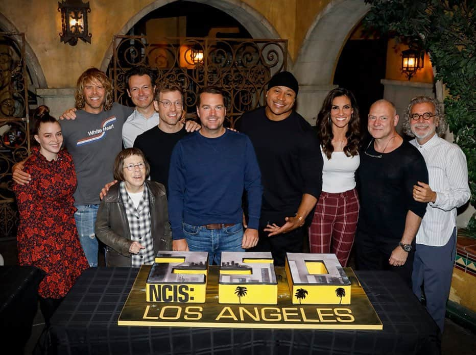 LL・クール・Jさんのインスタグラム写真 - (LL・クール・JInstagram)「Tonight we air the 250th episode of #NCISLA!!! Grateful is an understatement. It’s our 11th season!! We couldn’t have done it without you!!! Proof that Dreams don’t have deadlines!! 💪🏾💪🏾💪🏾 What better way to celebrate this milestone than having the episode written and directed by our very own @EricCOlsen !!!!! “Mother” Ep. 250 airs tonight on @CBSTV 9:30/8:30c 🔥🔥🔥🔥 Let’s ride!!!!!」12月2日 9時44分 - llcoolj