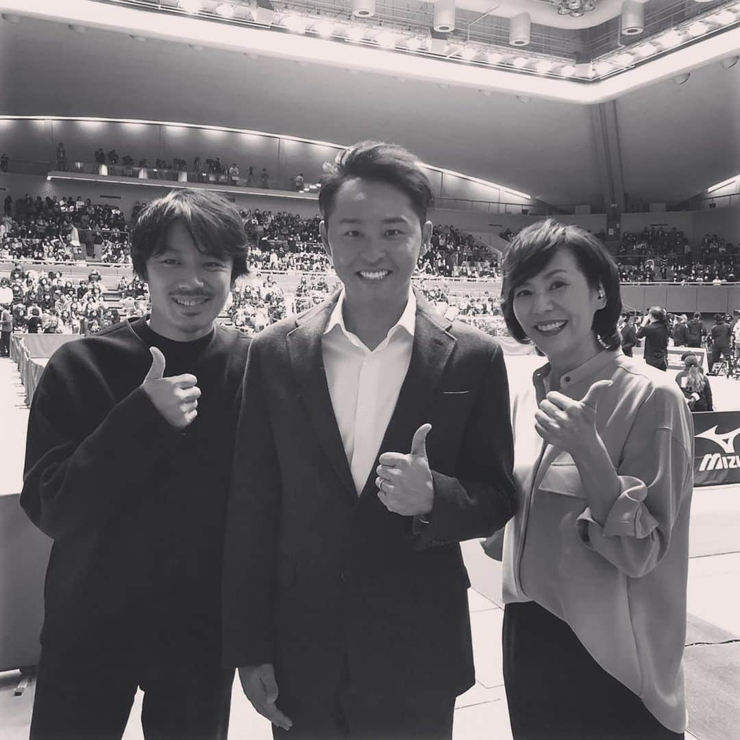 北島康介さんのインスタグラム写真 - (北島康介Instagram)「. 昨日はバドミントン会場へ。  選手のプレーに目が離せませんでした🏸  @jinnai_kimiko @shintaroikeda_tokyo  有難うございました🙏」12月2日 10時14分 - kosuke5890