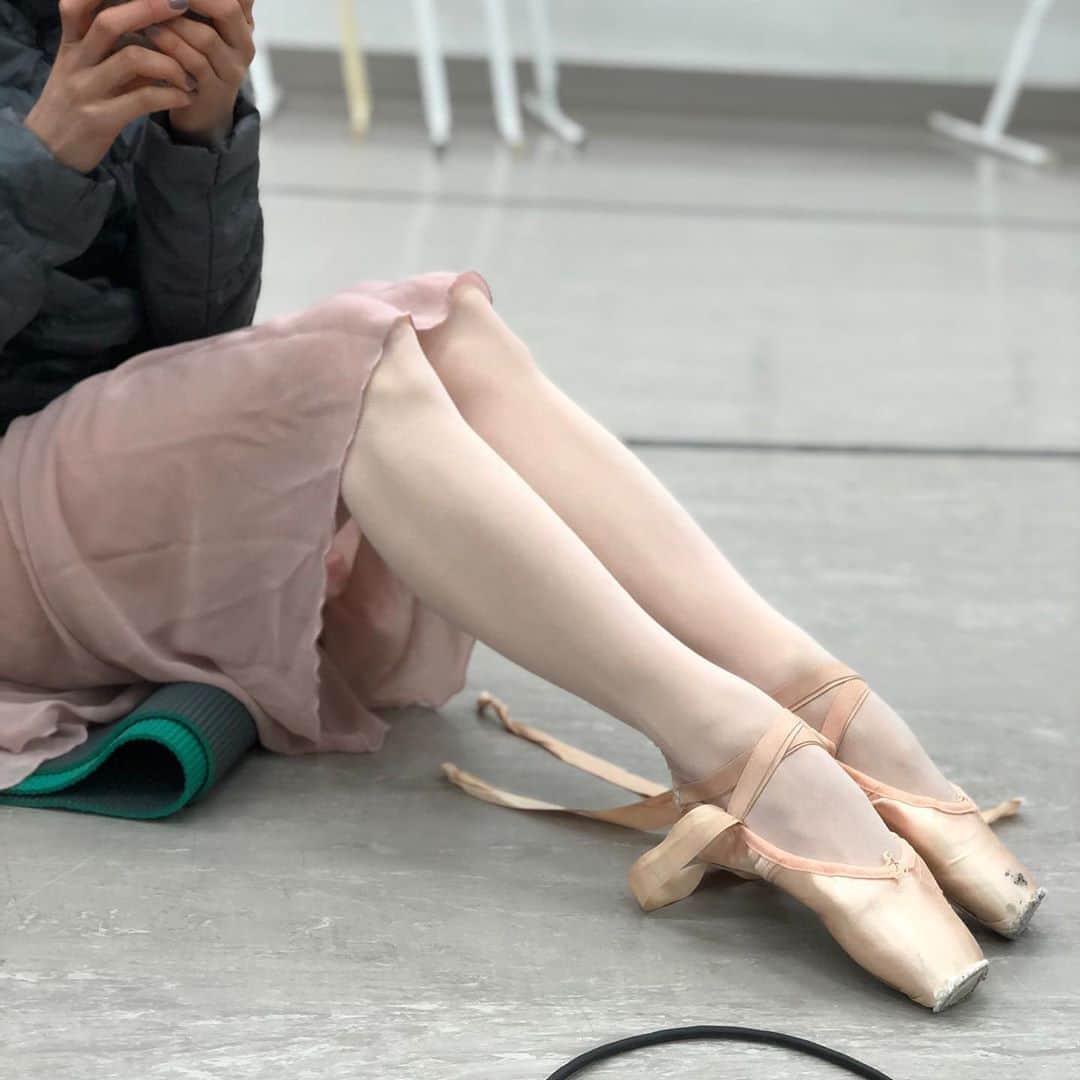倉永美沙さんのインスタグラム写真 - (倉永美沙Instagram)「Sunday nutcracker rehearsals 🌟 日曜日リハーサル。#ballet #ballerina #ballerinalife #happy #happiness #dance #art #幸せ #バレエ #バレリーナ #rehearsal #work #nutcracker」12月2日 10時27分 - misakuranaga